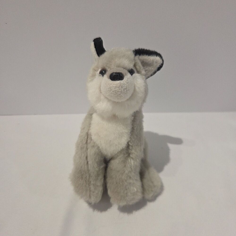 Wildlife Artists Bass Pro Shop Exclusive Plush Gray Wolf Dog  7"